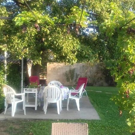 Chambre Du Raisin Puyricard Exterior foto